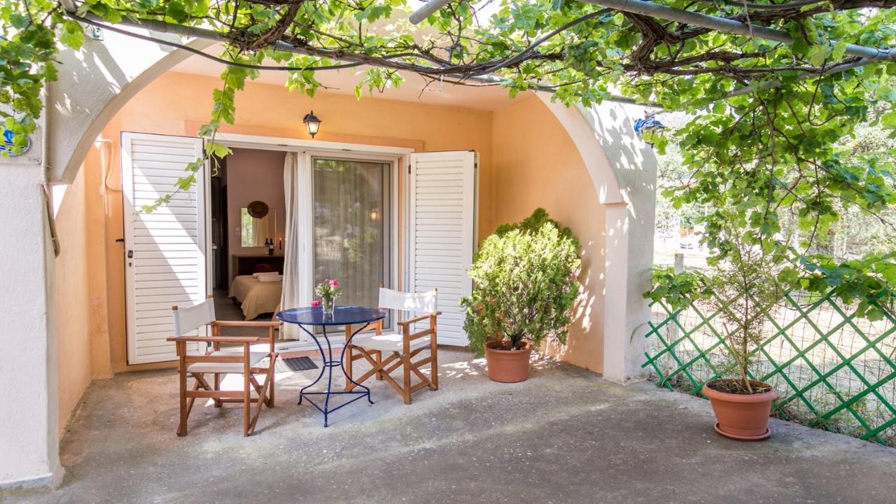Amversa'S House Potos Exterior foto
